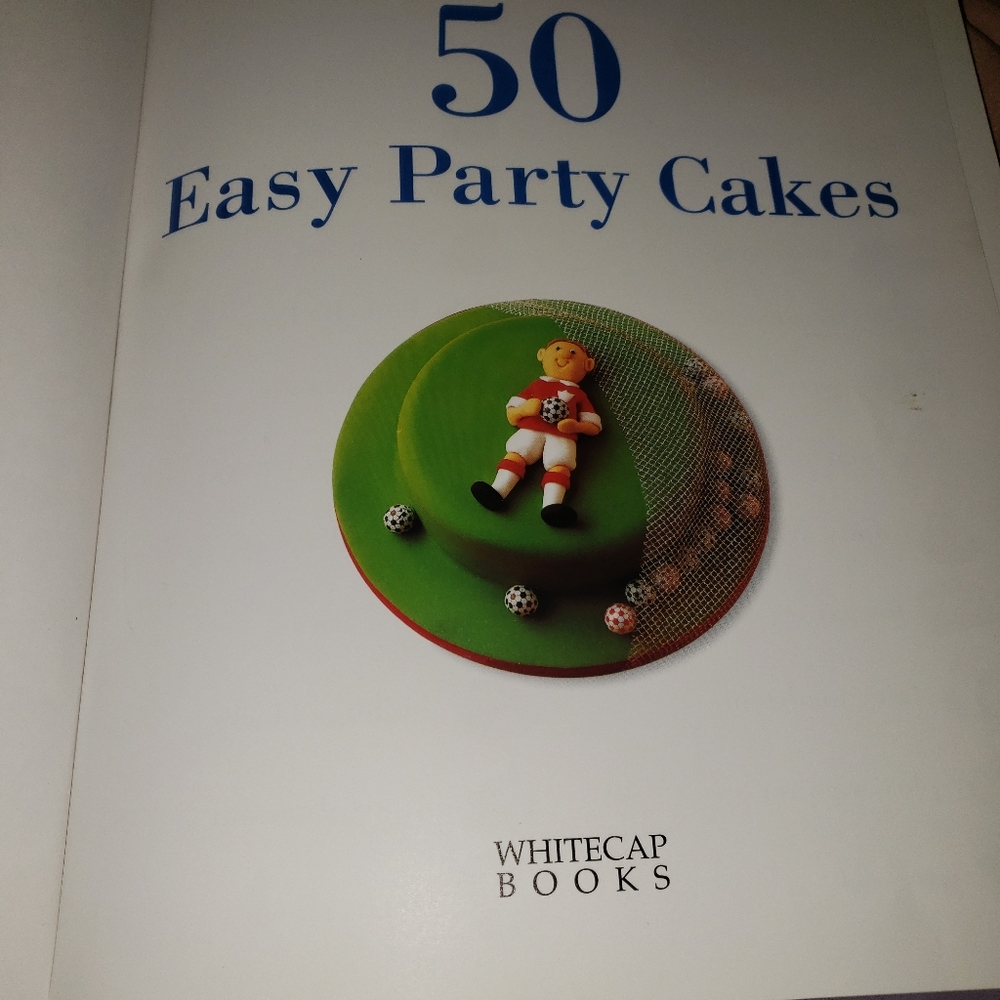 50 Easy Cakes by Debbie Brown Great ideas Cookbook cake decoration - Picture 7 of 9